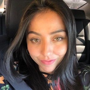 Meet your Posher, Leslie